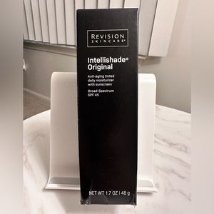 NIB Revision Skincare Intellishade Original.  Anti-aging tinted moisturizer.